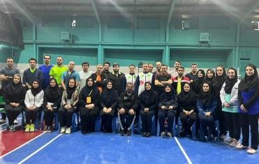 روز پایانی کلاس توجیهی مربیگری سطح یک جهانی در یزد ؛ تمجید«سم بنتان» از تلاش های فدراسیون برای برگزاری کلاس / مربیان ایرانی بسیار فعال هستند