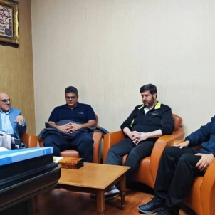 نشست رئیس فدراسیون بدمینتون با رؤسای هیئت‌های استان‌های فارس، سمنان و کرمان