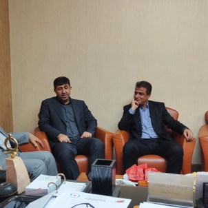نشست رئیس فدراسیون بدمینتون با مسئولان ورزش شرکت ملی نفت ایران برگزار شد