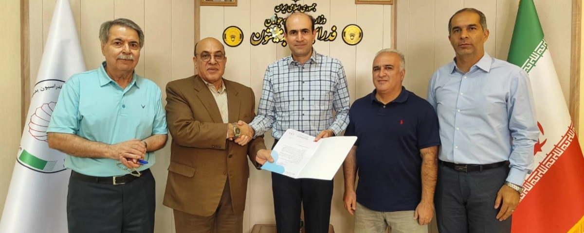 دکتر امیرحسین آقاجانی عضو کمیته پزشکی فدراسیون بدمینتون شد