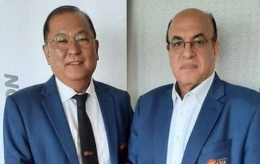 تبریک ریاست فدراسیون بدمینتون آسیا به دکتر پوریا