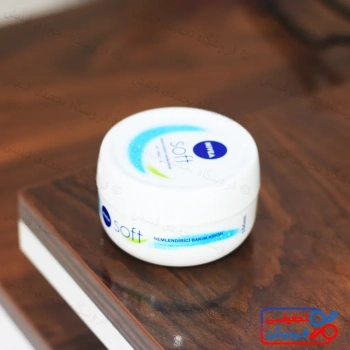 کرم مرطوب کننده نیوآ سافت Nivea Soft حجم 100 میل